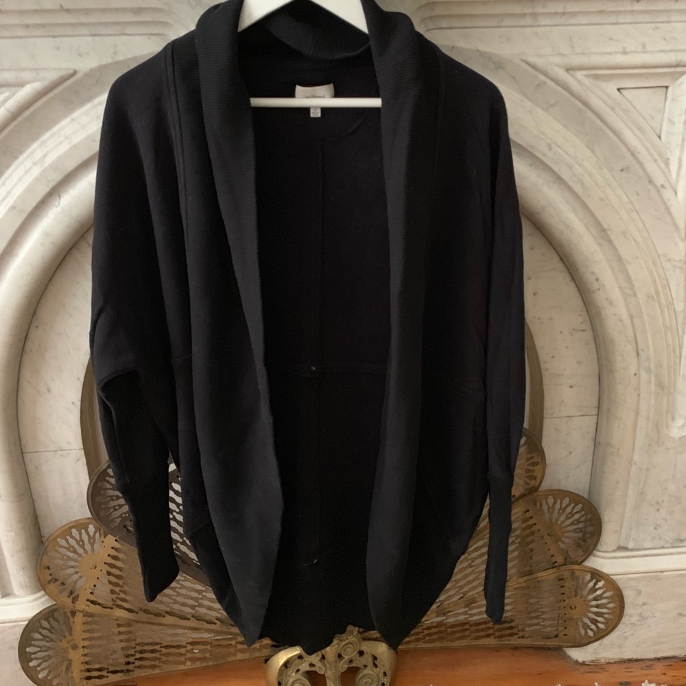 Aritzia black cocoon cotton sweatshirt cardigan